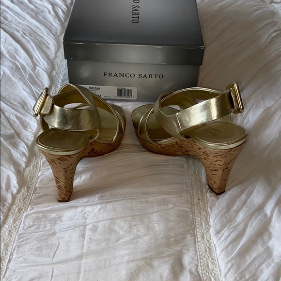Franco Sarto Gold Heel - Picture 8 of 8